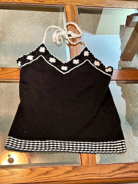 Ann Taylor LOFT Floral Halter sweater top  in Black & White Size Small Like New